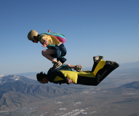 Fondo de pantalla Skydiving 480x400