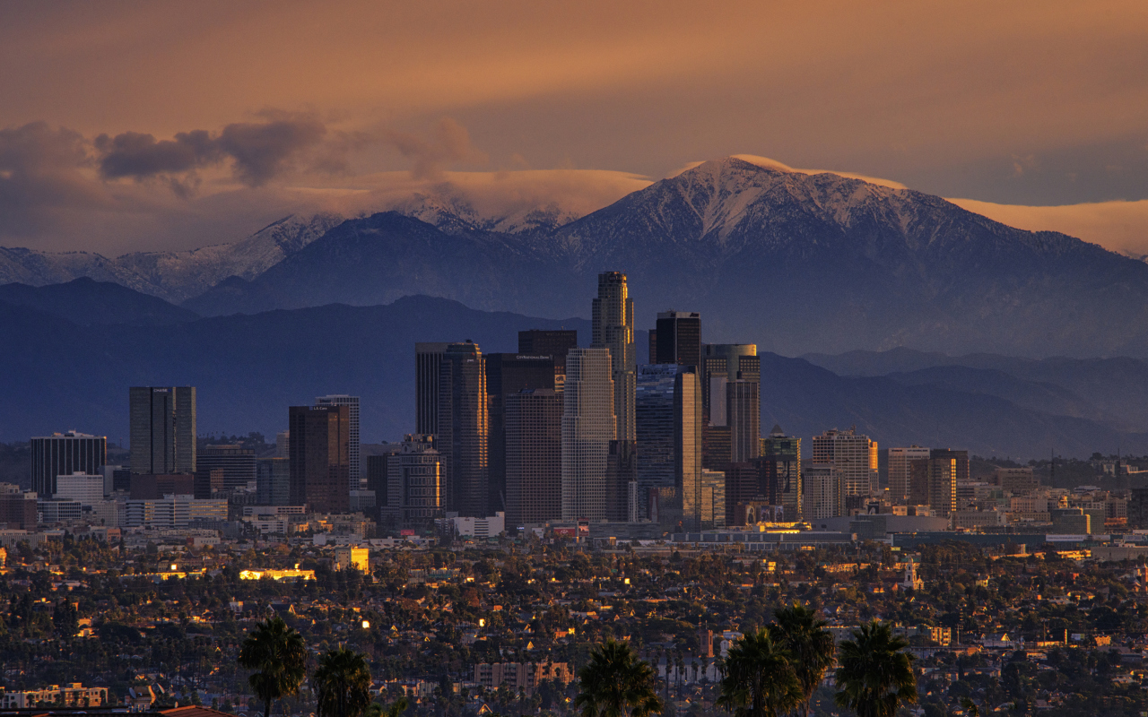 California Mountains And Los Angeles Skyscrappers wallpaper 1280x800