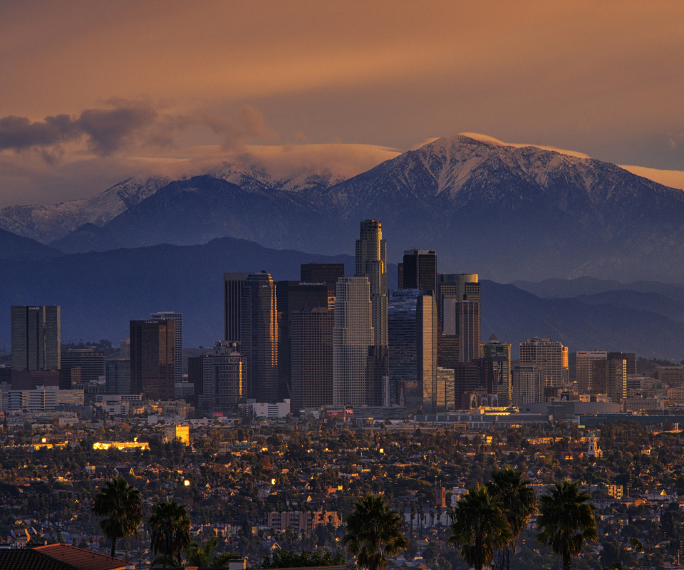 California Mountains And Los Angeles Skyscrappers wallpaper 960x800