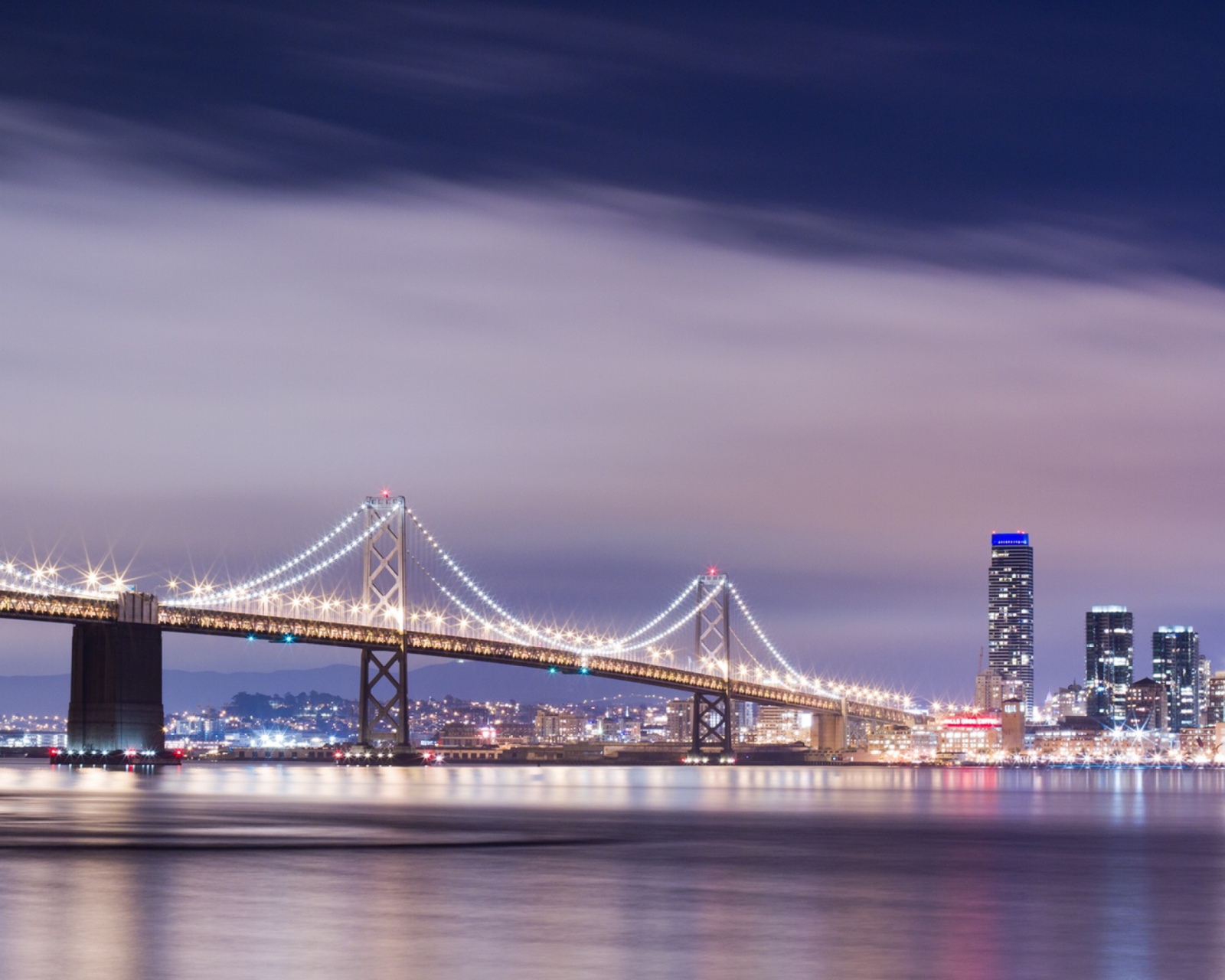 Sfondi Bridge And City At Night 1600x1280