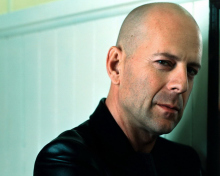 Обои Bruce Willis 220x176