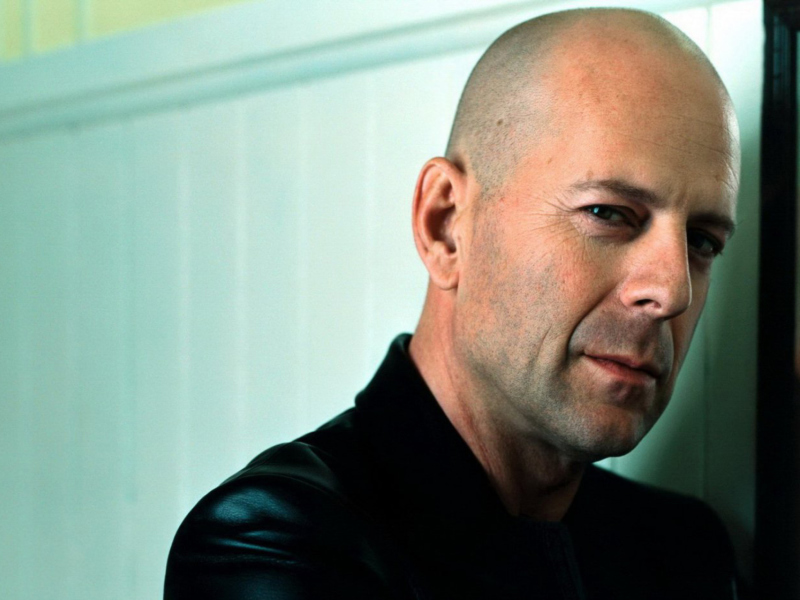 Bruce Willis screenshot #1 800x600