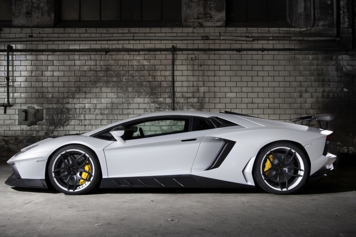 Screenshot №1 pro téma Lamborghini Aventador