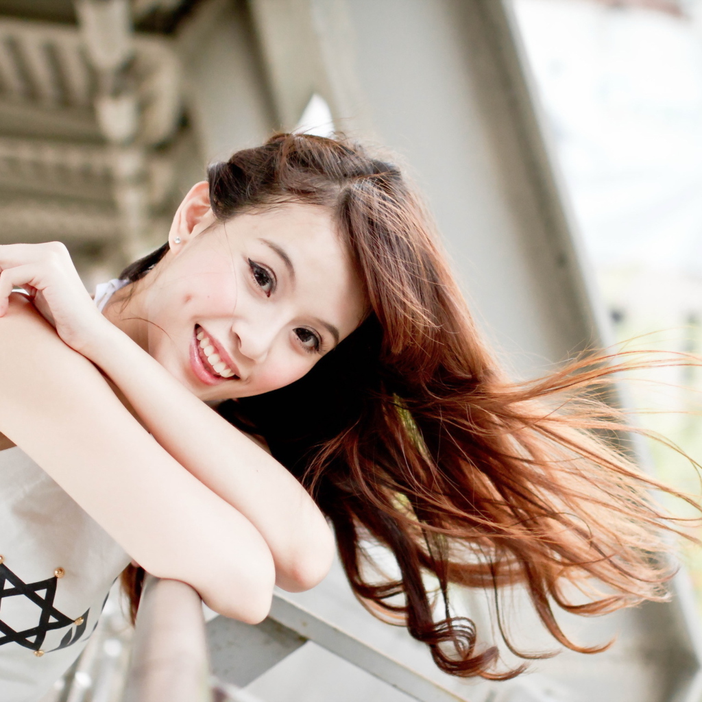 Asian Girl Pretty Smile wallpaper 1024x1024