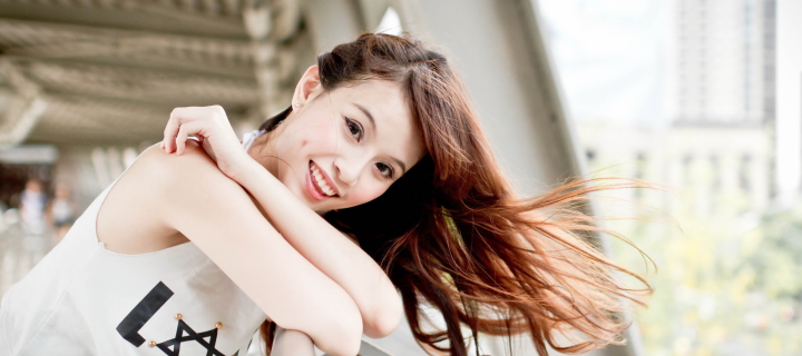 Screenshot №1 pro téma Asian Girl Pretty Smile 720x320