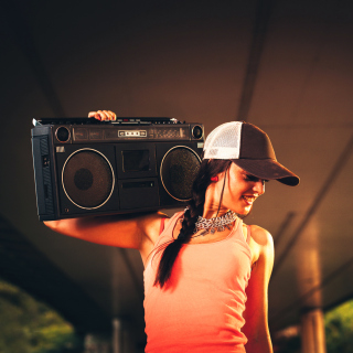 Urban Hip Hop Girl - Obrázkek zdarma pro iPad 3