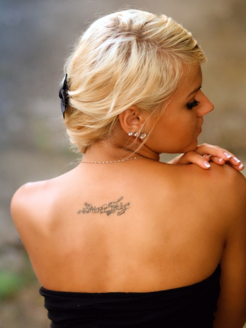 Girl With Tattoo wallpaper 480x640