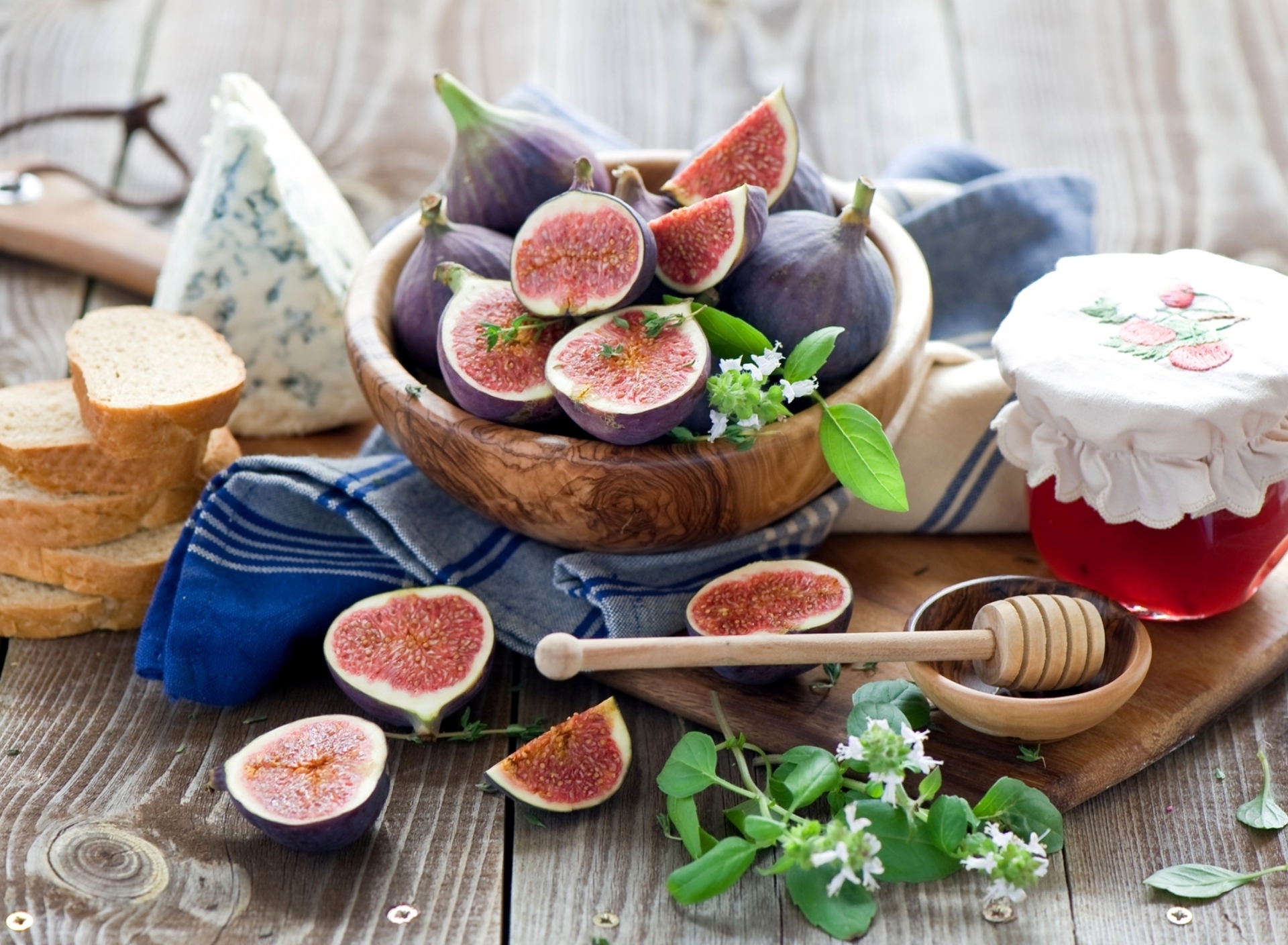 Still Life With Fig wallpaper 1920x1408