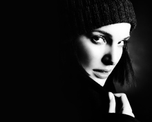 Fondo de pantalla Natalie Portman Black And White 220x176