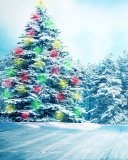 Fondo de pantalla Bright Christmas Tree in Forest 128x160