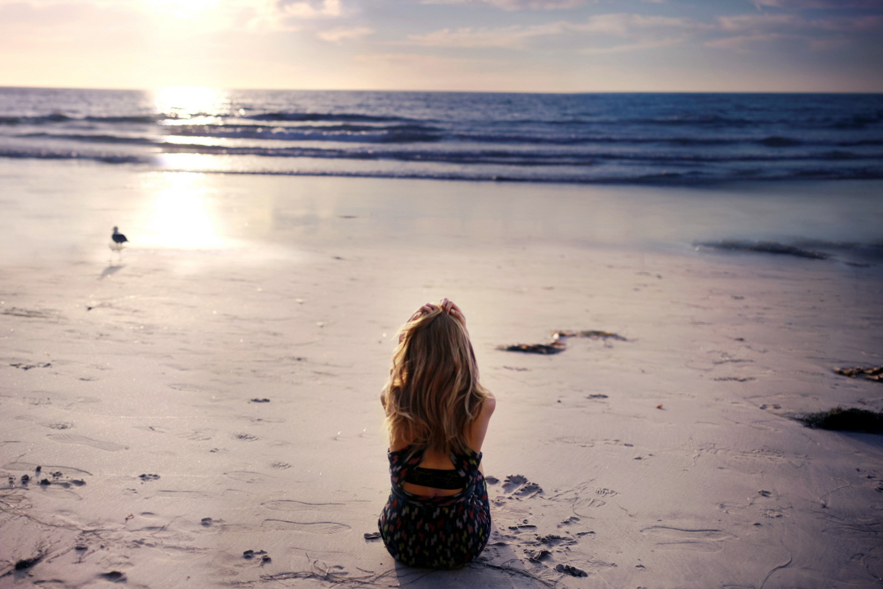 Lonely Girl On Beautiful Beach wallpaper 2880x1920