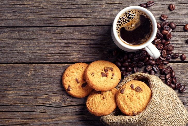 Perfect Morning Coffee With Cookies wallpaper