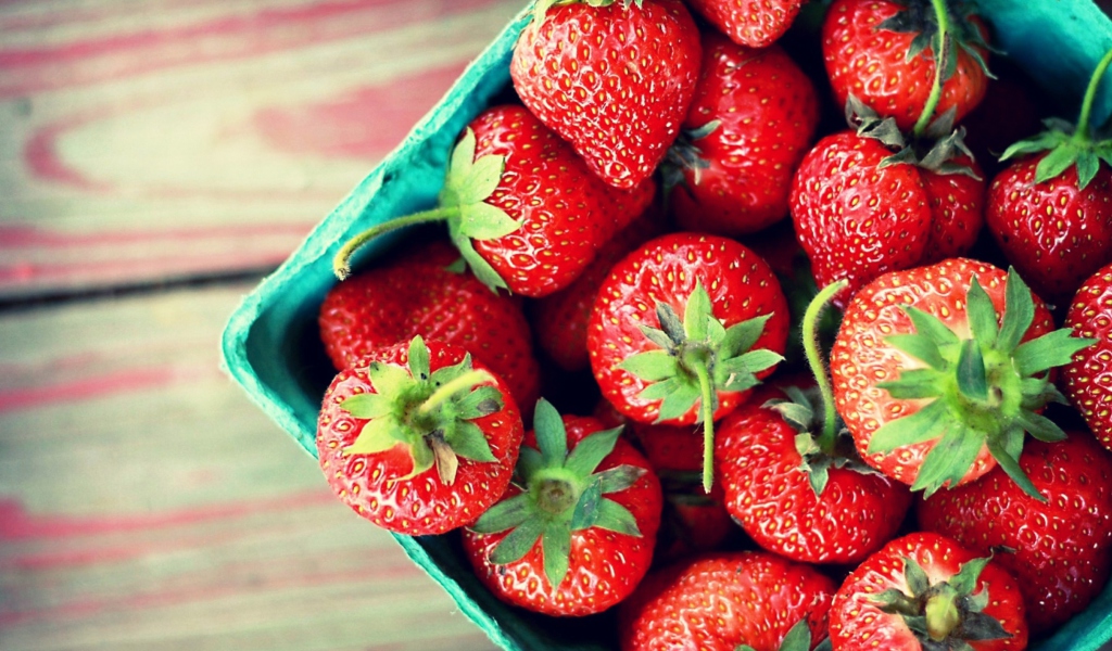 Screenshot №1 pro téma Box Of Strawberries 1024x600