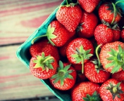 Screenshot №1 pro téma Box Of Strawberries 176x144