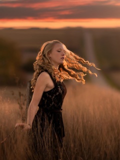 Autumn girl on field screenshot #1 240x320