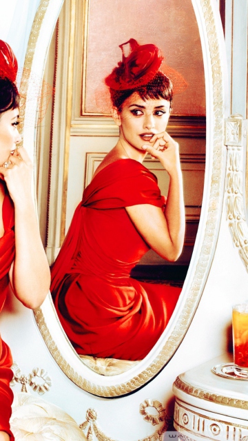 Das Penelope Cruz In Little Red Dress Wallpaper 360x640