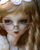 Das Doll In Glasses Wallpaper 128x160
