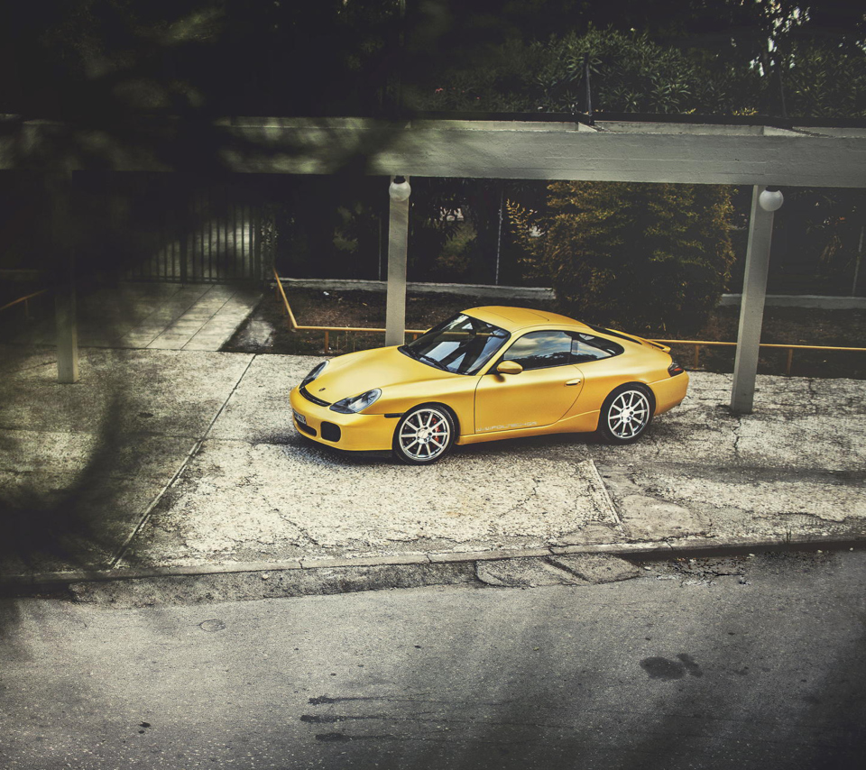 Das Yellow Porsche Carrera Wallpaper 960x854