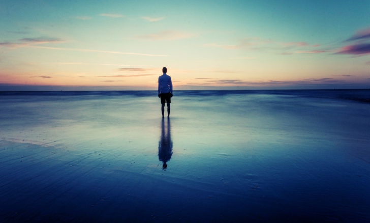 Man Between Water And Sky wallpaper