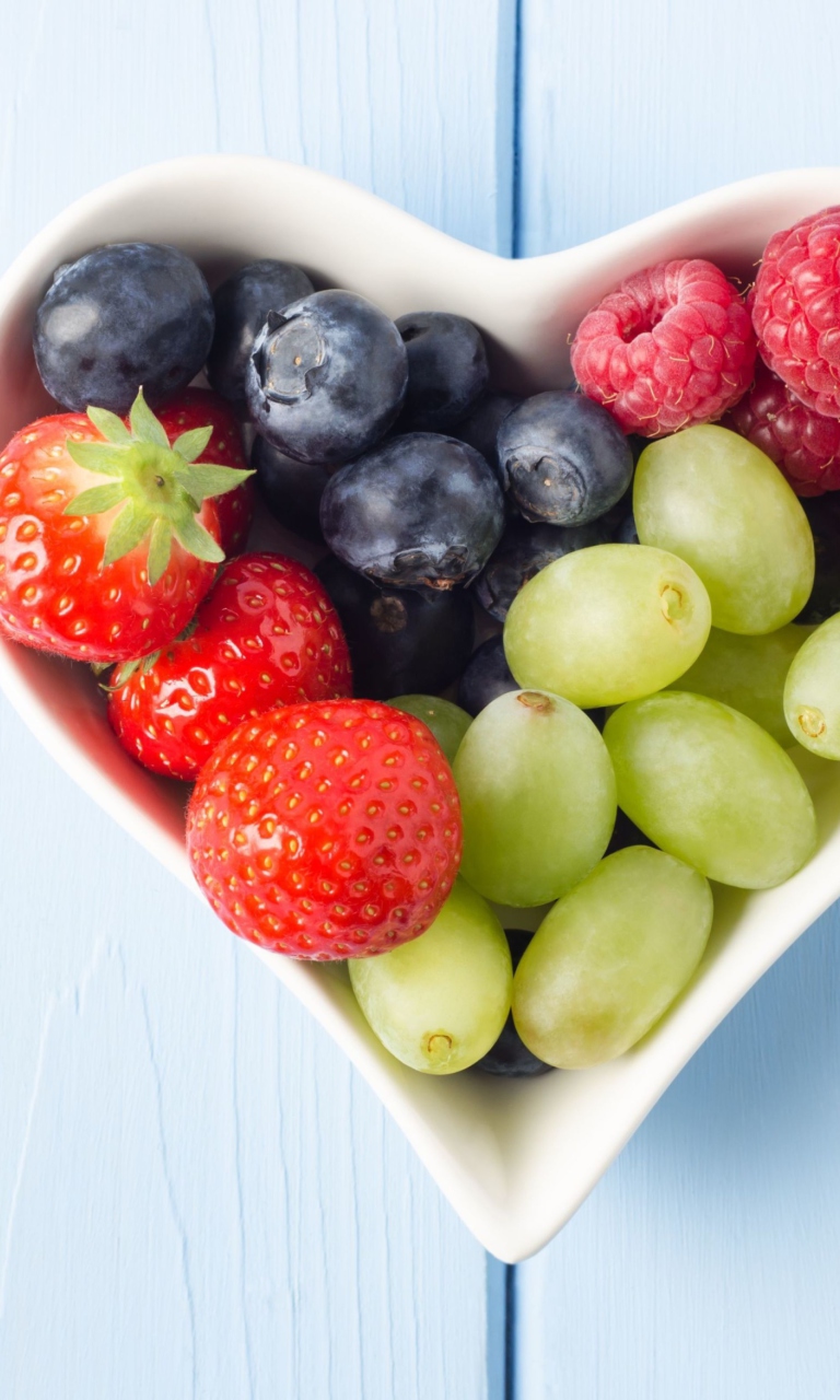 Das Love Fruit And Berries Wallpaper 768x1280