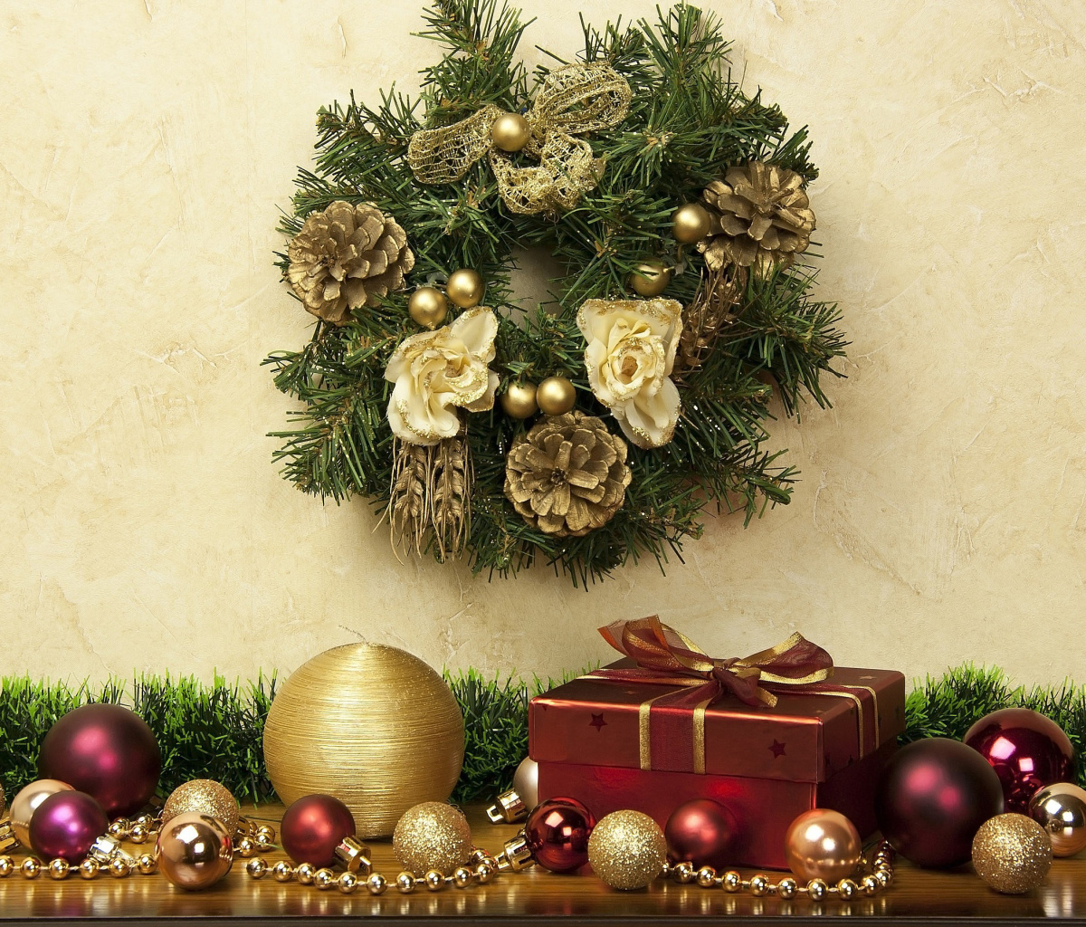 Обои Christmas Decorations Collection 1200x1024