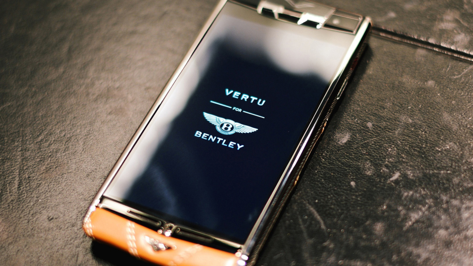 Das Vertu Bentley Wallpaper 1600x900