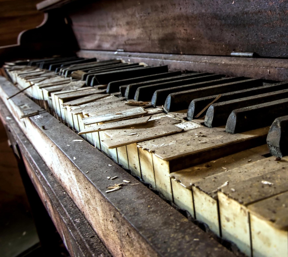 Old Piano wallpaper 960x854