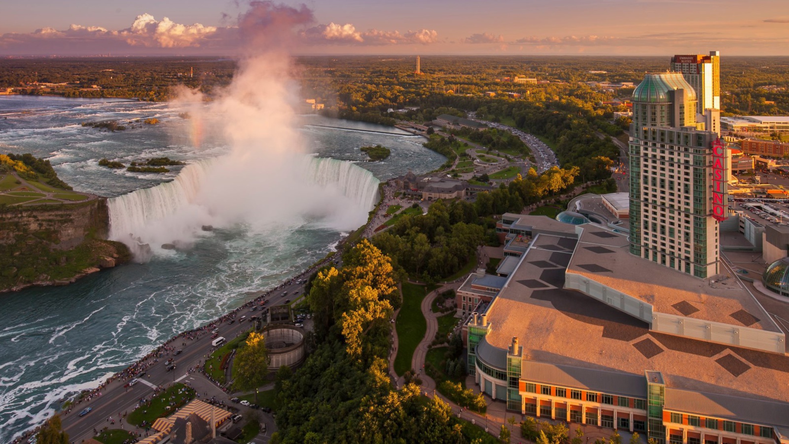 Обои Niagara Falls in Toronto Canada 1600x900